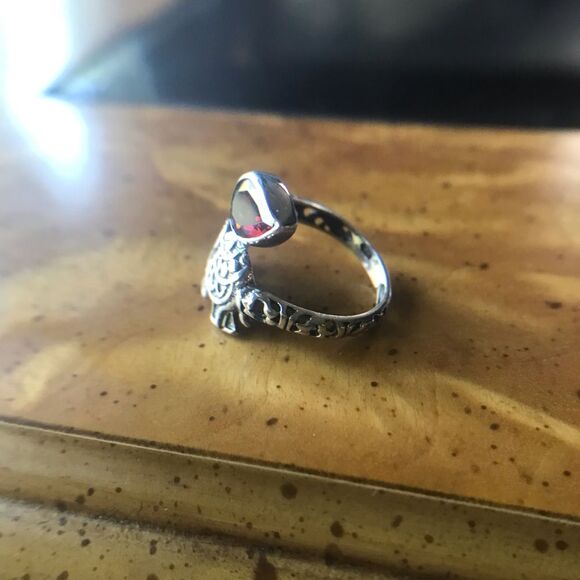 Natural Garnet Sterling Silver Elephant Ring Size 5.5 - Picture 8 of 8